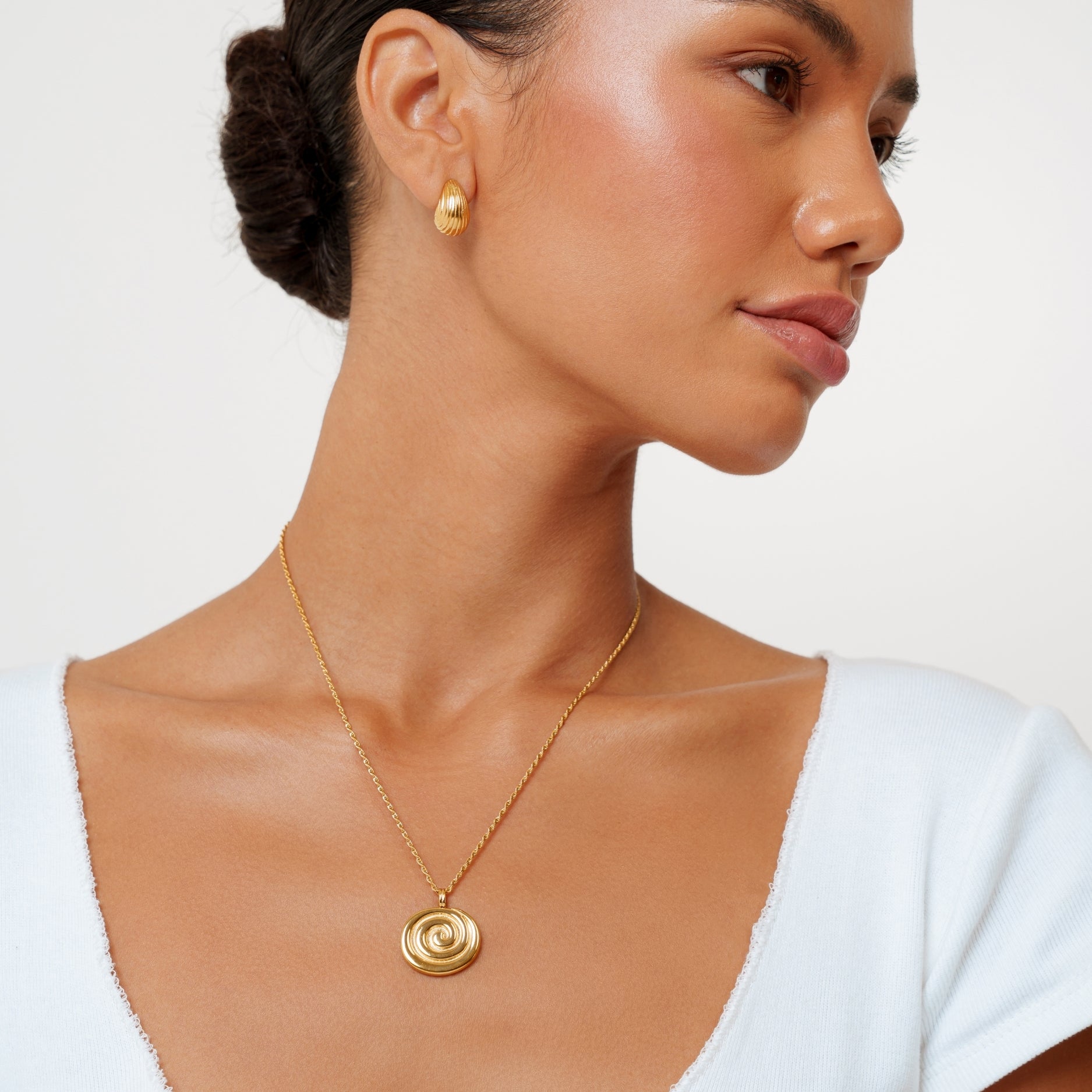 Gold Nalu Necklace