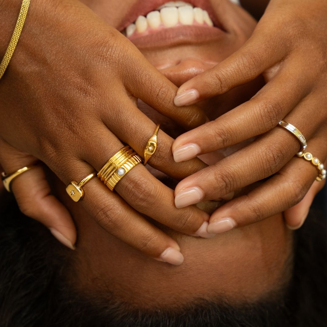 Starlight Signet Gold